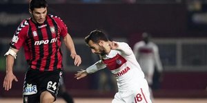 Μαχαίρωσαν αστυνομικό πριν τον αγώνα Ολυμπιακού - Παναχαϊκής