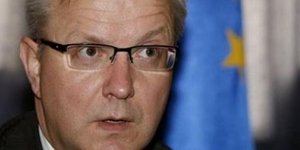 Όλι Ρεν: Η Ελλάδα χρειάζεται νέες επενδύσεις και νέες θέσεις εργασίας