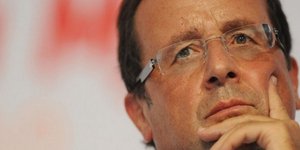 Ολάντ: «H ανάπτυξη στην Ευρώπη δεν θα έρθει με αυξημένες δημόσιες δαπάνες»