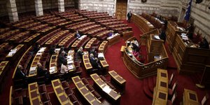 «Οχι» στην πώληση της ΔΕΗ από 5 ανεξάρτητους βουλευτές: Μουτσινάς