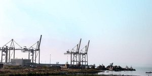 Ο κ. Ξενόφος επισκέφτηκε και τις εγκαταστάσεις του λιμανιού της Θεσσαλονίκης/Φωτογραφία: Eurokinissi