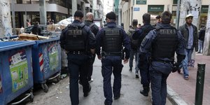 Αστυνομικοί της ομάδας ΟΠΚΕ / Φωτογραφία: EUROKINISSI/ ΠΑΝΑΓΟΠΟΥΛΟΣ ΓΙΑΝΝΗΣ