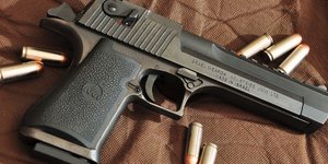 Οπλοφορούν 7410 Ελληνες με την άδεια της αστυνομίας [στοιχεία]