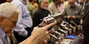 Το Ανώτατο Δικαστήριο των ΗΠΑ αρνείται να ακυρώσει νόμο για την οπλοκατοχή