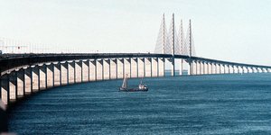 H γέφυρα Oresund που συνδέει τη Δανία με τη Σουηδία (Φωτογραφία αρχείου: AP/Brian Rasmussen