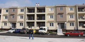 Ανάσα για τα δάνεια του Οργανισμού Εργατικής Κατοικίας: Μείωση 50% στη δόση και