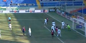 Τρομερό γκολ με τακουνάκι [βίντεο]