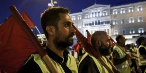 Πορεία διαμαρτυρίας του ΠΑΜΕ για την αντιλαϊκή πολιτική της κυβέρνησης -Φωτογραφία: EUROKINISSI//ΓΙΑΝΝΗΣ ΠΑΝΑΓΟΠΟΥΛΟΣ