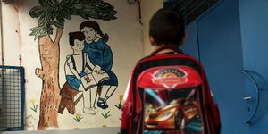 Φωτογραφία: Eurokinissi/ Γονείς σε σχολείο στην Εύβοια καταγγέλλουν τον διευθυντή για σεξουαλική παρενόχληση των παιδιών τους 