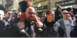 Χαμογελαστοί Παναγιώταρος και Κασιδιάρης θαύμαζαν τα τεθωρακισμένα στην παρέλαση