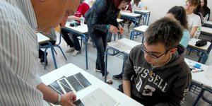 Φυσική και μαθηματικά γκρεμίζουν τις βάσεις στις Πανελλαδικές