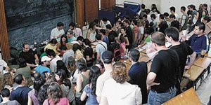 Πιάνει δουλεία η ομάδα εργασίας - Ξεκινάει η συζήτηση για το νόμο πλαίσιο στα ΑΕ