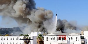 Φωτιά στο Πανεπιστήμιο Κρήτης (Φωτογραφία: IntimeNews)