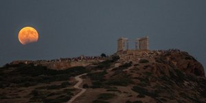 πανσέληνος στο Σούνιο/Φωτογραφία: Eurokinissi/ΣΤΕΛΙΟΣ ΜΙΣΙΝΑΣ