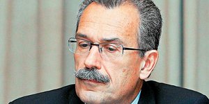 Καψής: Όποιος υπουργός δεν ψηφίσει