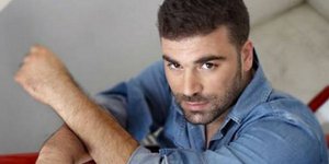 Παντελής Παντελίδης: Το λαϊκό αγόρι που μέσω youtube έγινε το νέο αστέρι στις πί