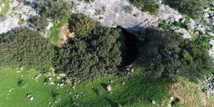 Σπήλαιο στην Βραυρώνα