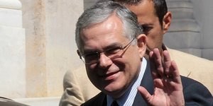 Παπαδήμος - Φωτιάδης: Στο τραπέζι το ενεργειακό και η συνεργασία Ελλάδας - Κύπρο