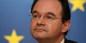 Η γερμανική εφημερίδα χαρακτηρίζει το βιβλίο του πρώην υπουργού «πολιτικό θρίλερ» (Φωτογραφία: ΑP)