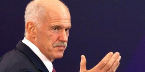 Ο Γιώργος Παπανδρέου γύρισε από τη Ρόδο μόλις τέλειωσε η ομιλία Βενιζέλου