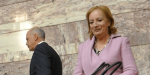 Μπίκας: Εκτός από τον Παπανδρέου είχα ενημερώσει και τη διευθύντρια του γραφείου