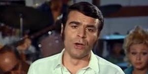 Γιώργος Παπαζήσης