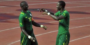 Επιθετικός σκόραρε με κεφαλιά έξω από την μεγάλη περιοχή [βίντεο]