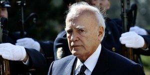 Παπούλιας: Ο Eλληνικός λαός αξίζει μια πραγματική Ανάσταση