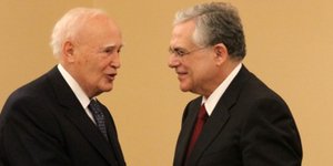 Στον Παπούλια ο Παπαδήμος για την προκήρυξη εκλογών