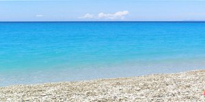 Μύρισε πάλι καλοκαίρι