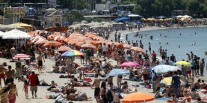Αυτοδυναμία στην παραλία έδωσαν οι πολίτες