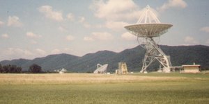 Η πόλη που απαρνήθηκε την τεχνολογία: Γιατί επιλέγουν να ζουν χωρίς κινητά και ί