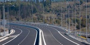 To ταξίδι Καλαμάτα-Αθήνα διαρκεί πλέον μόνο δύο ώρες