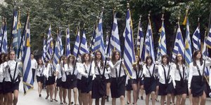 Πάλι τα ίδια -Η αλβανική καταγωγή της σημαιοφόρου προκάλεσε ένταση σε σχολείο στ