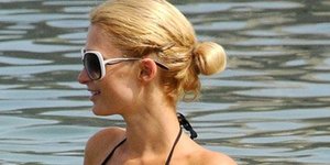 Με νέο αμόρε στην Κορσική η Πάρις Χίλτον [εικόνες]