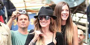 Κι όμως το fashion icon Σάρα Τζέσικα Πάρκερ «ορμάει» και σε παζάρια με μεταχειρι