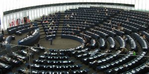 Πρώτη η Κεντροδεξιά στη μάχη των Ευρωεκλογών -Πως κατανέμονται οι έδρες