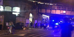 Επίθεση με μαχαίρι έξω από σταθμό του μετρό στο Λονδίνο (Φωτογραφία: Twitter)