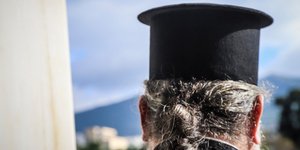 Πατήσια: Ιερέας έκανε παρατήρηση σε νεαρούς -Τον πλάκωσαν στον ξύλο(Φωτογραφία: EUROKINISSI/ΓΙΑΝΝΗΣ ΠΑΝΑΓΟΠΟΥΛΟΣ)