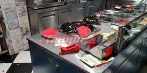 Κουκουλοφόροι τα έκαναν γυαλιά- καρφιά στην Πάτρα/ Φωτογραφία: tempo24