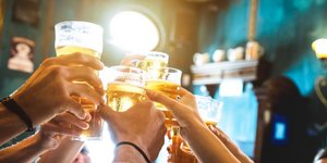 Pubs της Αθήνας σας περιμένουν για άφθονη μπύρα/ Φωτογραφία: Shutterstock