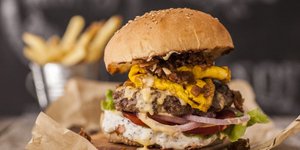 Ένα λαχταριστό Pax Burger/ Φωτογραφία: Pax Burgers