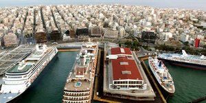 Αποψη από το λιμάνι του Πειραιά που αποτελεί κινεζικό εφαλτήριο προς την Ευρώπη/ Φωτογραφία: Eurokinissi