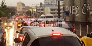 Μεγάλα προβλήματα στην Αττική από τη νεροποντή