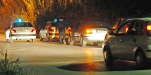 Ληστές γάζωσαν αστυνομικούς με καλάσνικοφ – Βροχή οι σφαίρες