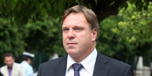 Πεταλωτής: Αν ήταν ο Καραμανλής θα σας έφτανε το υπόμνημα - Τώρα θέλετε ευτελισμ