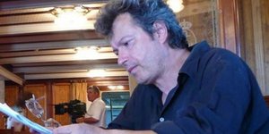 Ταξιδιωτικές οδηγίες σε... στυλ Βούλτεψη από τον Πέτρο Τατσόπουλο