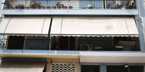 Το σπίτι που βρήκε τραγικό θάνατο η Ειρήνη στην Πετρούπολη/ Φωτογραφία: Eurokinissi-ΔΗΜΗΤΡΟΠΟΥΛΟΣ ΣΩΤΗΡΗΣ
