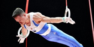 Ο Λευτέρης Πετρούνιας