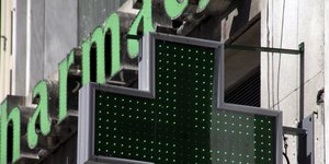 Κανονικά εκτελούνται οι συνταγές αναλώσιμων σε φαρμακεία της Αθήνας και του Πειραιά/ Φωτογραφία: ΚΟΝΤΑΡΙΝΗΣ ΓΙΩΡΓΟΣ/Eurokinssi